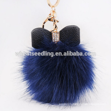 Fashion design factory wholesale fox fur pompoms keychain lovely keychain with fur pompoms